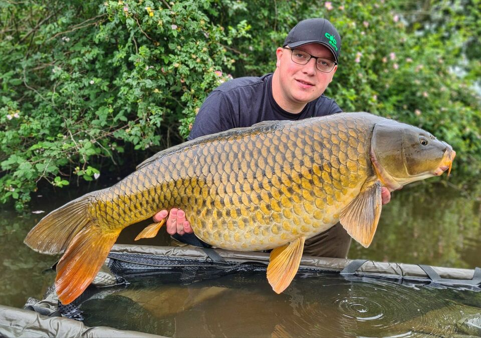 Marco beim Karpfenangeln